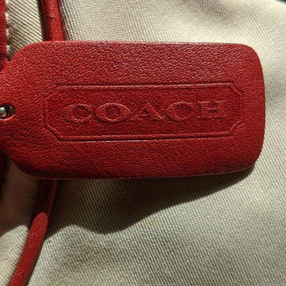 Coach - Picture 2 of 3